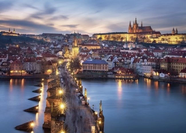 Ravensburger Prague At Night Jigsaw Puzzle 1000pc 3 Ravensburger Prague At Night Jigsaw Puzzle 1000pc